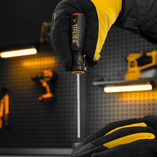 Отвертка, PH0х100 мм, S2, 3к рукоятка Denzel по ценам производителя в Москве с доставкой по всей России