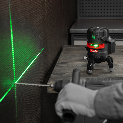 Лазерный уровень ML 06 Green, 30 м, 520 нм, аккумулятор Li 2800 мАч, резьба 5/8" Matrix по ценам производителя в Москве с доставкой по всей России