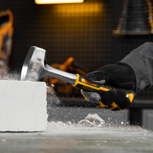 Кувалда 1 кг, цельнометаллическая, двухкомпонентная рукоятка Denzel по ценам производителя в Москве с доставкой по всей России