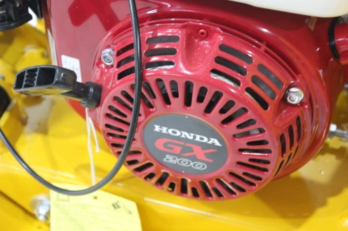 Виброплита 95 кг, 20кН (Honda) бак, коврик, колесный комплект TOR T-90 по ценам производителя в Москве с доставкой по всей России