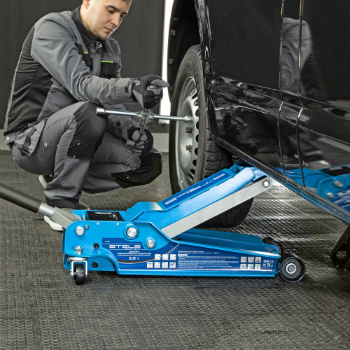 Домкрат гидравлический подкатной, быстрый подъем, 3.5т, Low Profile Quick, 100-565 мм, профессиональный Stels по ценам производителя в Москве с доставкой по всей России