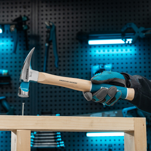 Молоток-гвоздодер, 450 г, угол 75, магнит, обрезиненная рукоятка American hickory GROSS по ценам производителя в Москве с доставкой по всей России