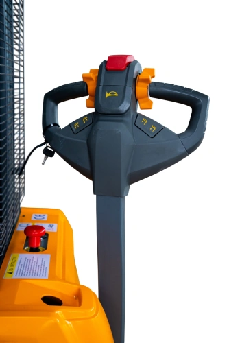 Штабелер самоходный 1,2 т 3,0 м XILIN CDD12R-EN 24/105 В/Ач с раздвижными вилами по ценам производителя в Москве с доставкой по всей России