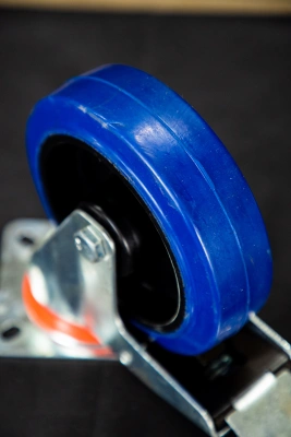 Колесо поворотное резина SRCLb 63 160 мм с тормозом (N) по ценам производителя в Москве с доставкой по всей России