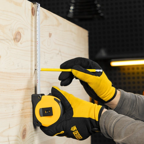 Рулетка 8м х 25мм, двухкомп. корпус, магнитный обрезиненный зацеп Denzel по ценам производителя в Москве с доставкой по всей России