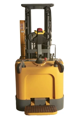 Штабелер самоходный 1,5 т 4,5 м XILIN CPD15R с наклоном мачты и противовесом 24/320 В/Ач по ценам производителя в Москве с доставкой по всей России