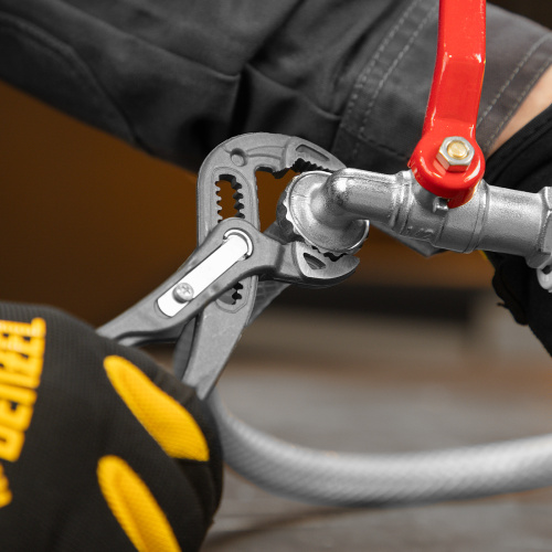 Клещи переставные, кнопочный механизм, обливные рукоятки, 180 мм Denzel по ценам производителя в Москве с доставкой по всей России
