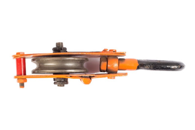 Блок монтажный однорольный с  ушком TOR 0,5 т с откидной щекой по ценам производителя в Москве с доставкой по всей России