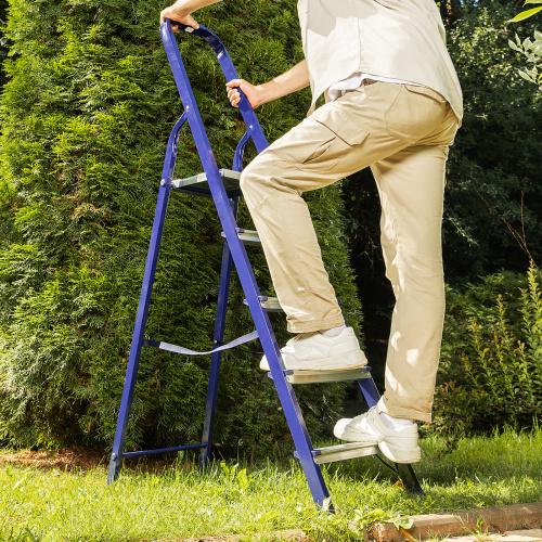 Стремянка, 5 ступеней, стальная, Сибртех по ценам производителя в Москве с доставкой по всей России